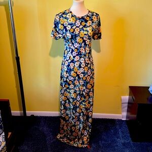 LuLaRoe Maxi Dress. XS